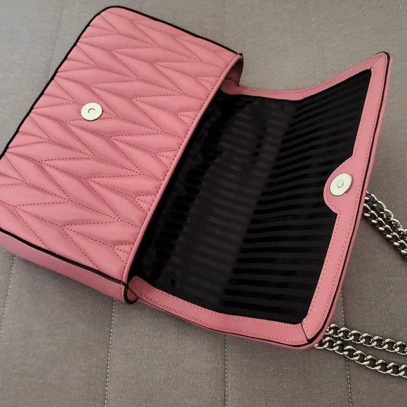 Victoria's Secret Chevron Quilted Chain Strap bag - Picture 6 of 8